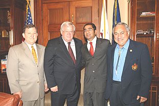 Private Meeting with Speaker Dennis Hastert, Congressional Leaders to Discuss US-India Civil Nuclear Cooperation